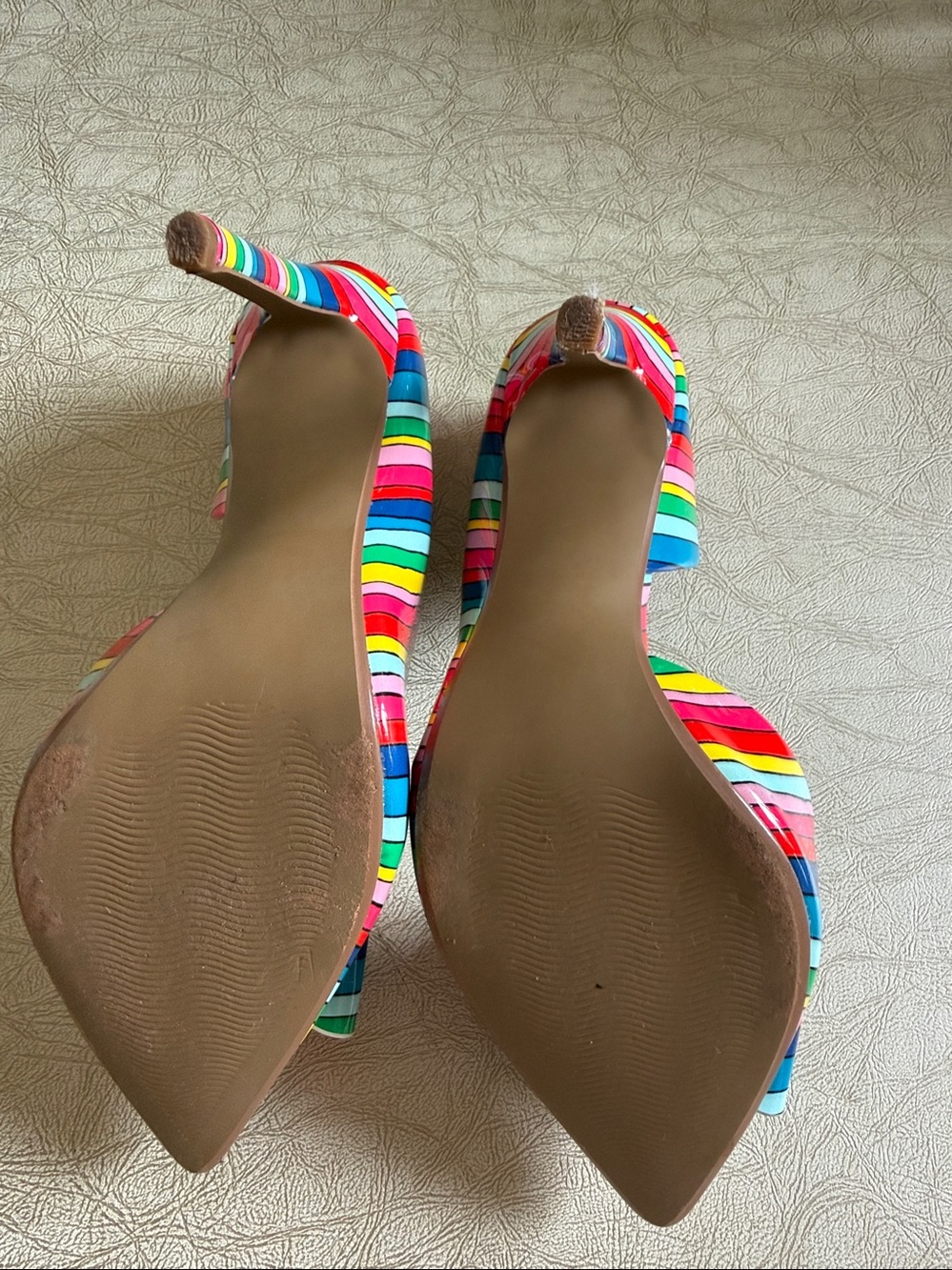 Betsey Johnson PRINCE-P BRIGHT MULTI PUMPS - Picture 14 of 15